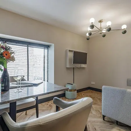 Bens The Walton Apartman Amszterdam