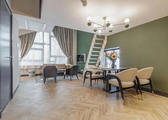 Bens The Walton Daire